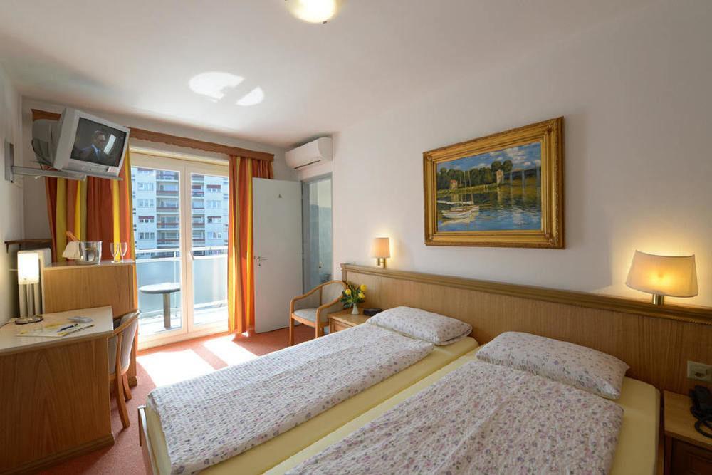 Hotel Dischma - Free Bus And Train Ticket 파라디소 외부 사진