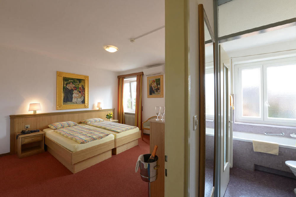 Hotel Dischma - Free Bus And Train Ticket 파라디소 외부 사진